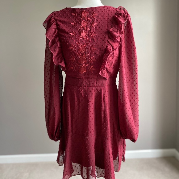 Burgundy billow Sleeve evening Dress - Picture 5 of 9